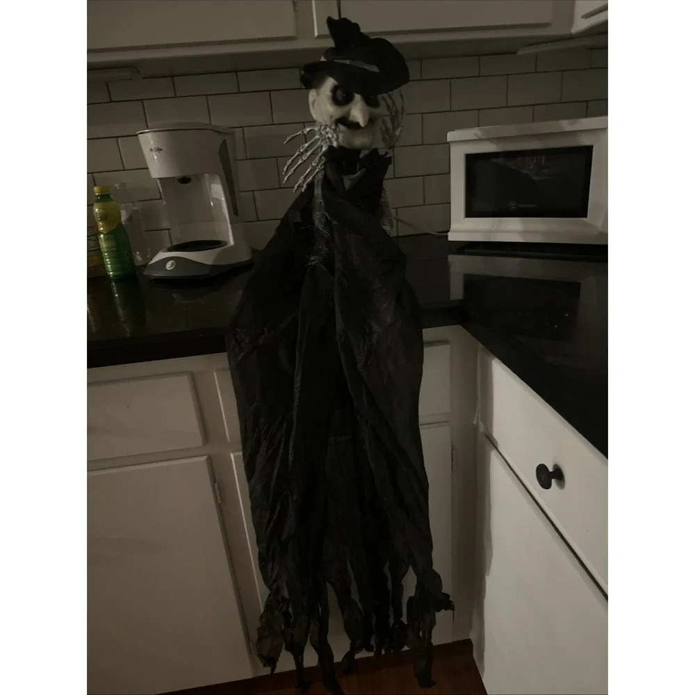 Hanging Witch Decor Halloween Decoration Outdoor‎ Sounds Lights